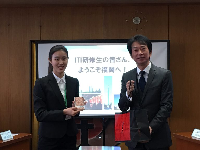 台湾「国際企業人材育成センター」の研修生が福岡到着