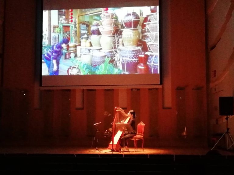 体全体で感じる台湾！ハーピスト・彩愛玲さんコンサート開催