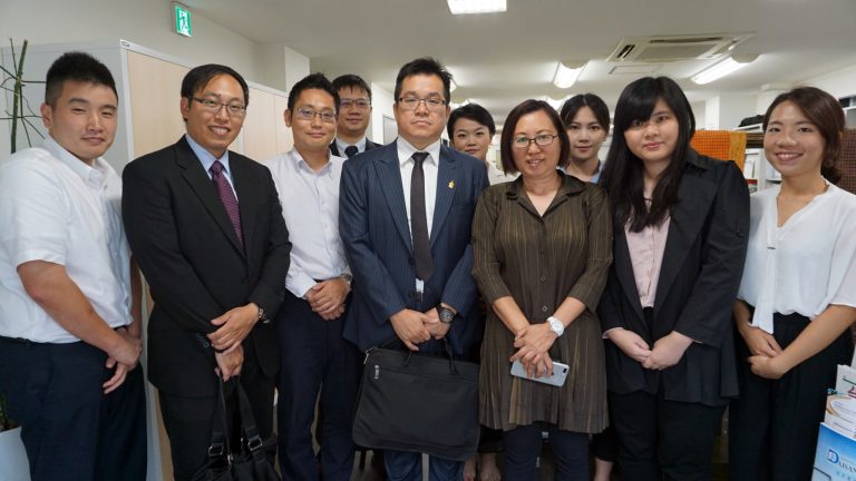 逢甲訪團與台灣不動產協會交流　盼增進產業成長