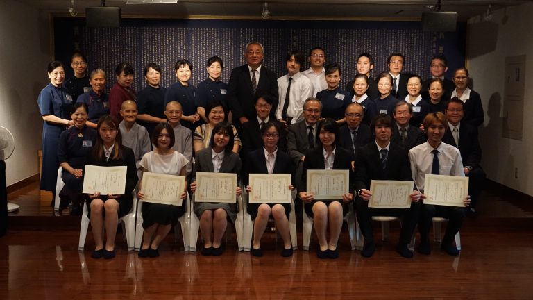 關心弱勢學生　慈濟日本分會頒新芽助學金