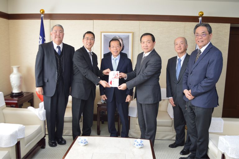 僑務委員張碧華捐贈基金　助橫濱中華學院改建