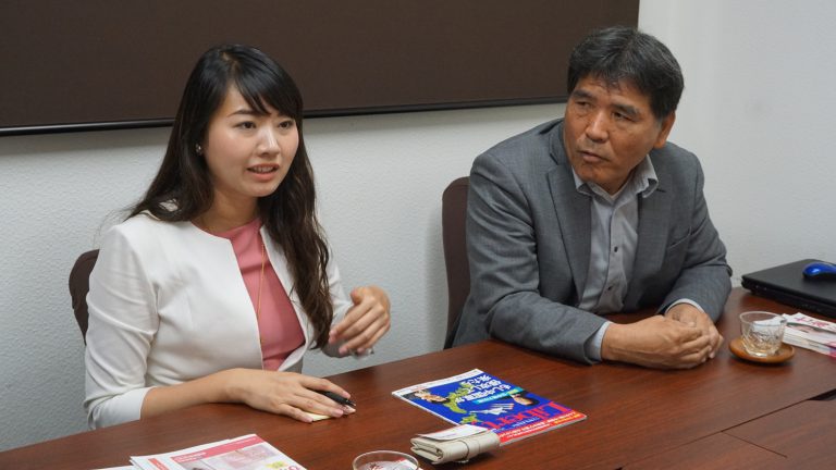 幸福実現党の七海ひろこ氏が本社を表敬訪問