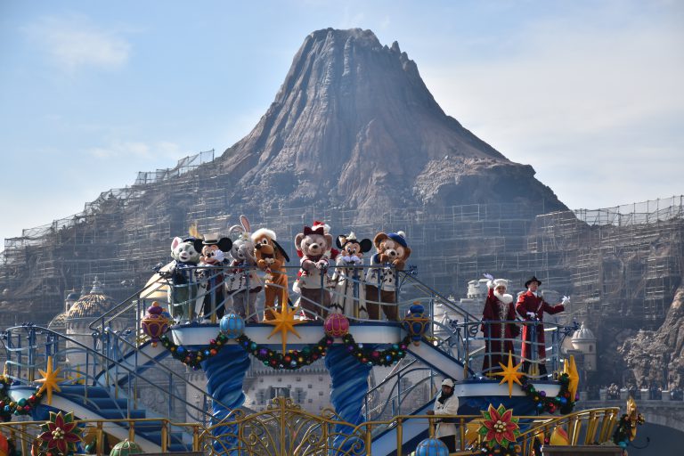 東京迪士尼限定歌舞秀 經典角色與您一同歡慶聖誕