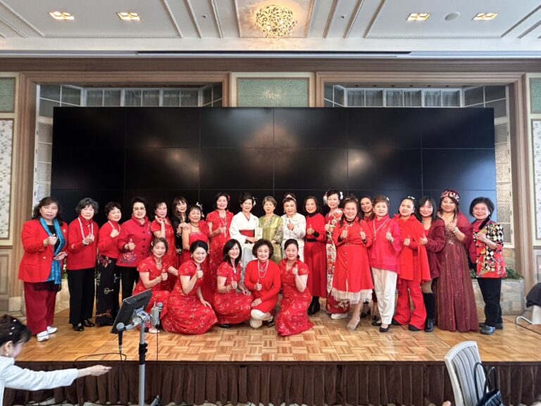 世華日本關西分會新年會舉行紅白歌唱賽