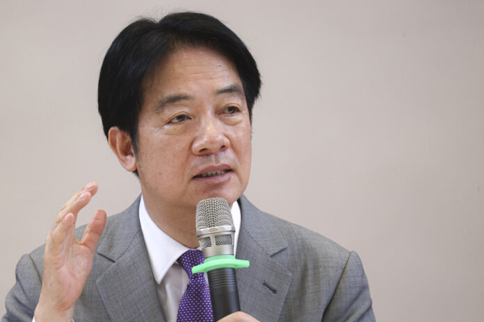 米国が対台湾関税を発表 頼総統が記者会見で説明(写真中央社) 米国が対台湾関税を発表 頼総統が記者会見で説明(写真\中央社)