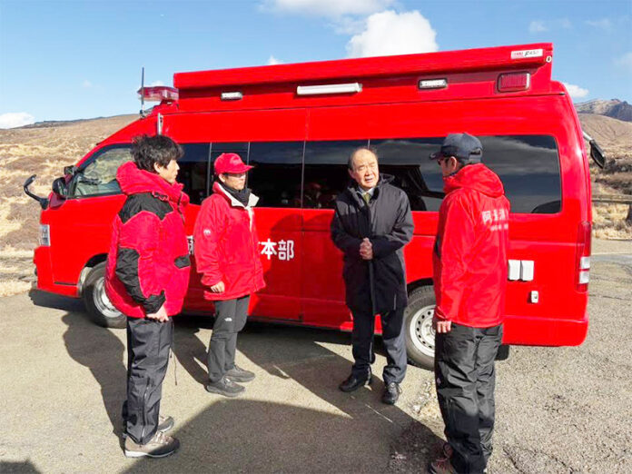 駐福岡辦事處長陳銘俊趕赴現場聴取說明 駐福岡辦事處長陳銘俊趕赴現場聴取說明