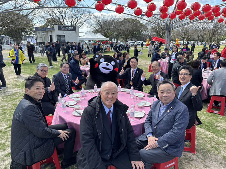 「味覺外交」在日首度登場 「請世界吃桌」實境秀前進熊本城熱鬧開吃