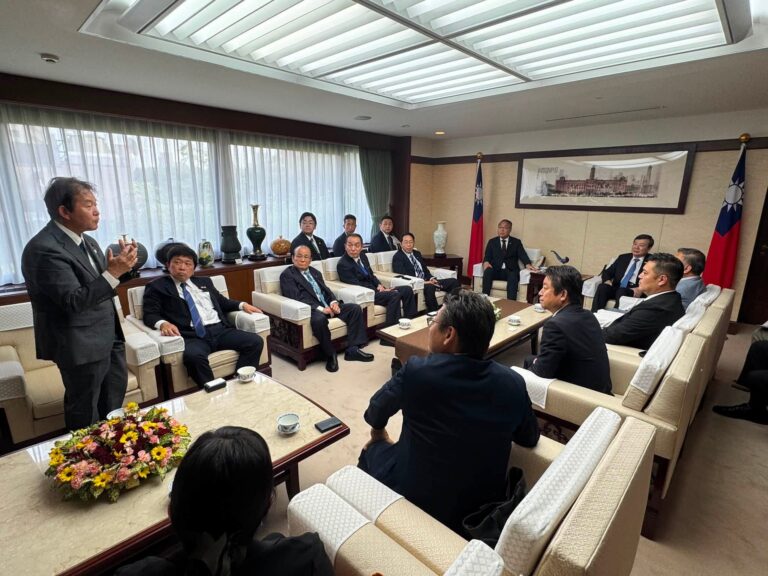 日台地方交流の一層の深化　議連が代表処を表敬訪問(日本語、中文)