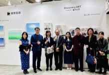 台灣藝術在福岡綻放——陳銘俊處長夫婦為參展藝術家加油打氣
